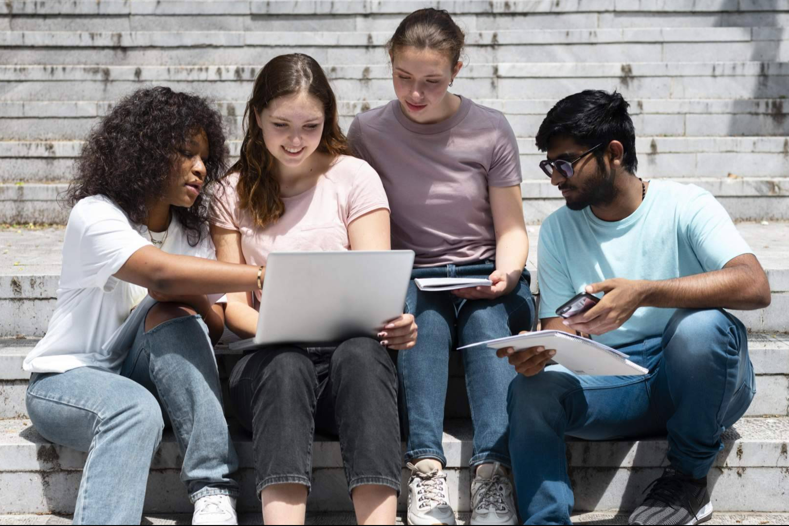 La universidad ante la encrucijada de la IA; ¿soberanía intelectual o dependencia tecnológica?