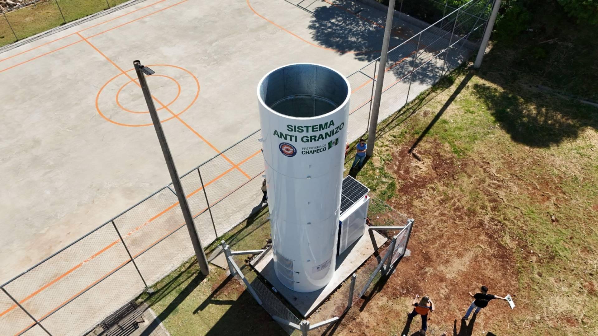 El sistema español que protege municipios brasileros frente al granizo
