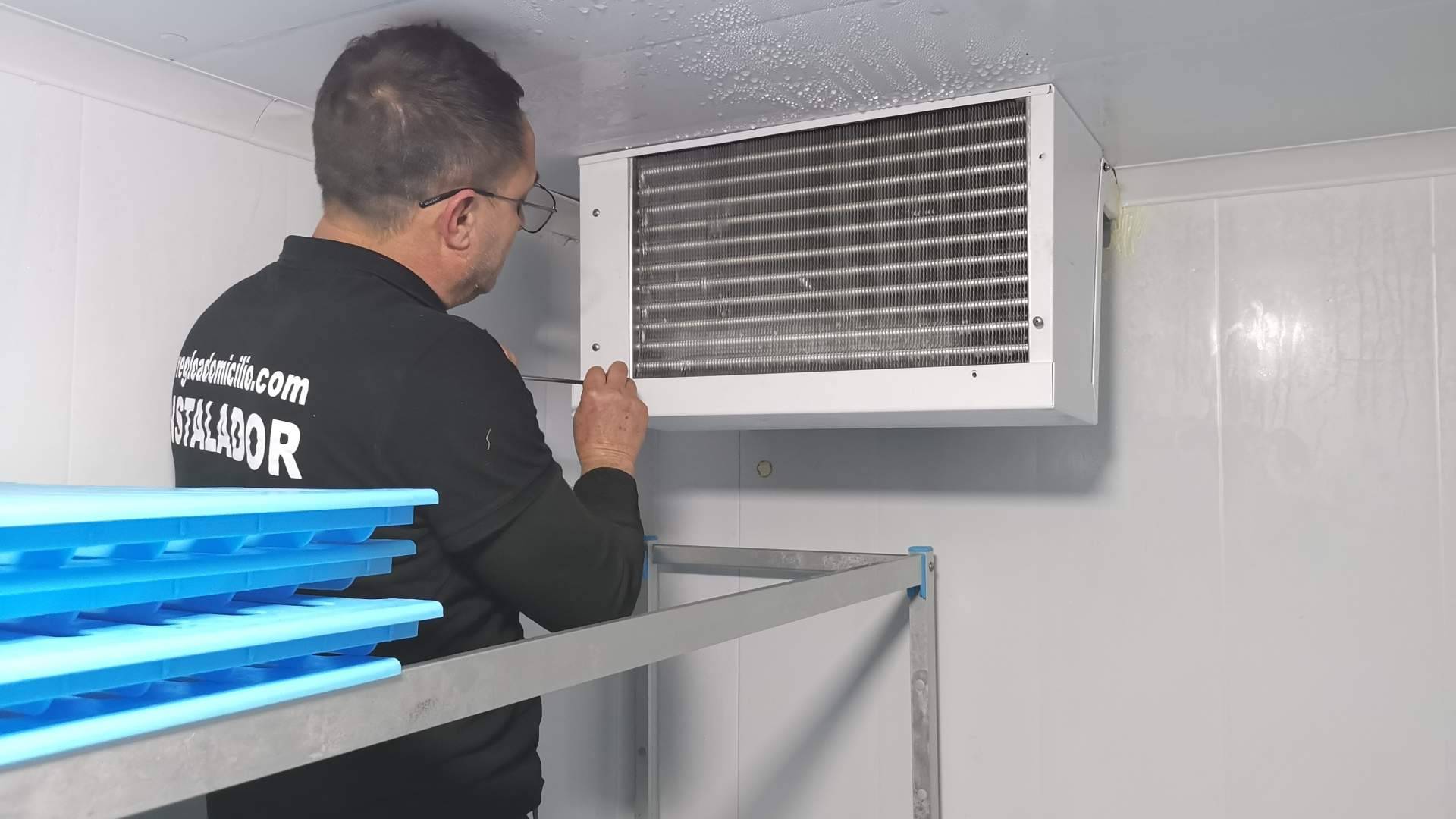 Arreglo a Domicilio refuerza el servicio técnico de refrigeración para frigoríficos, neveras y congeladores en Tenerife
