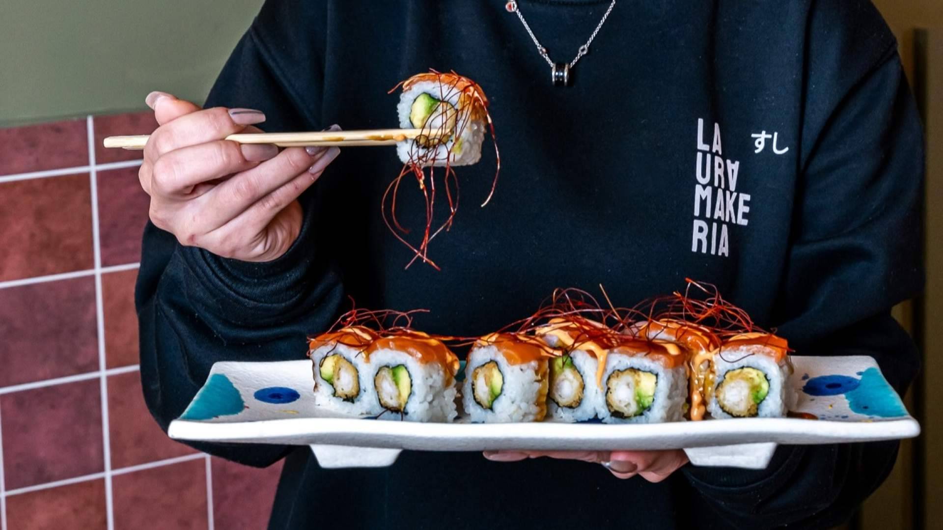 La Uramakeria se posiciona en una búsqueda cada vez más común; dónde pedir sushi a domicilio en Barcelona