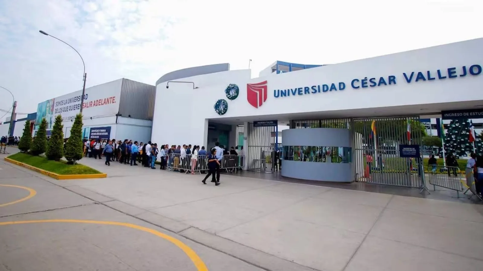 Universidades acreditadas por SUNEDU; la UCV reafirma su compromiso con la calidad educativa