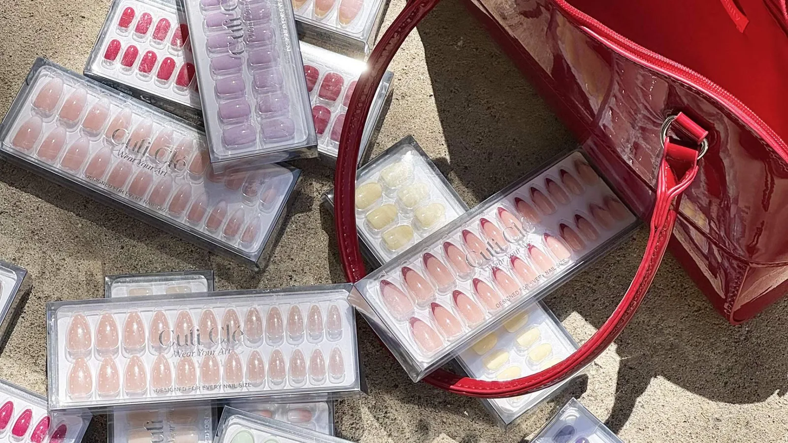 El boom de las uñas ‘press-on’; la manicura en casa se consolida como tendencia en España